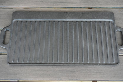 16x9 inch cast iron griddle product flat lay