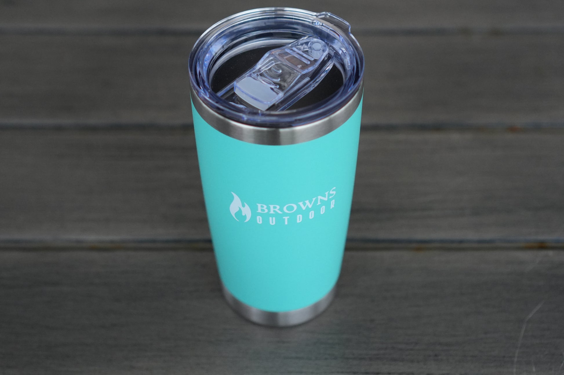 16 oz insulated tumbler condensation detail cold drink